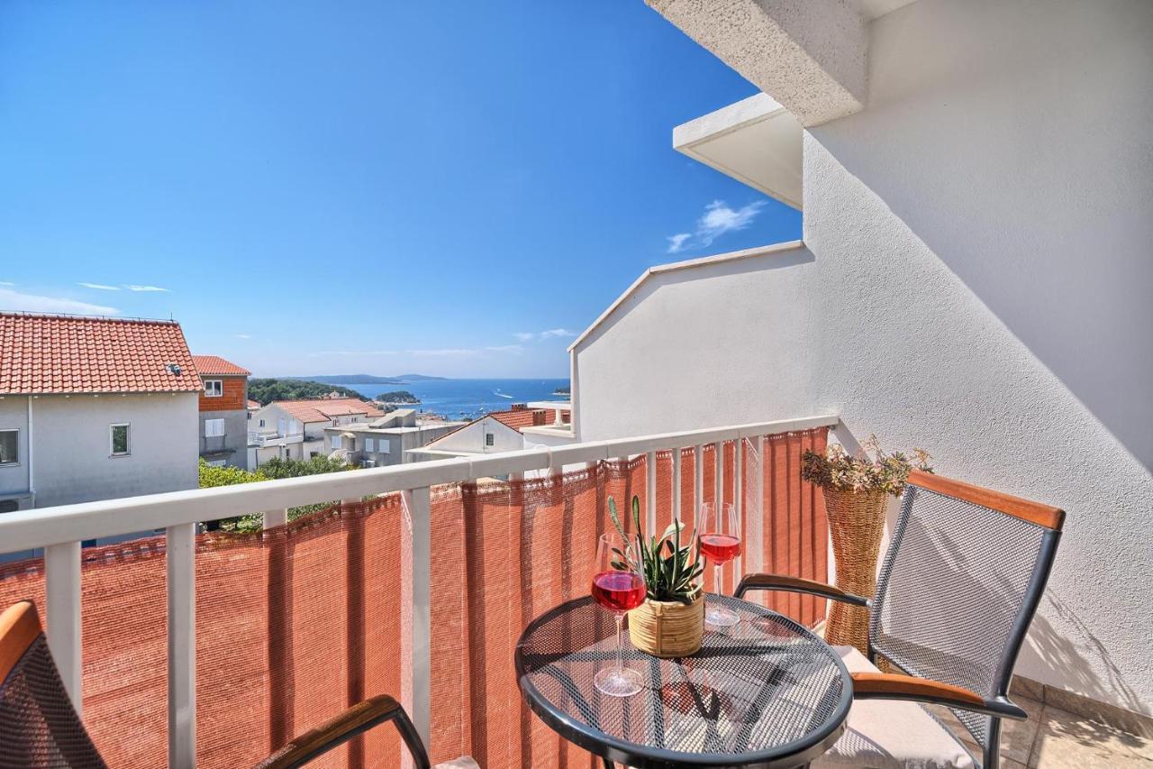 Irena 3* Hvar Town